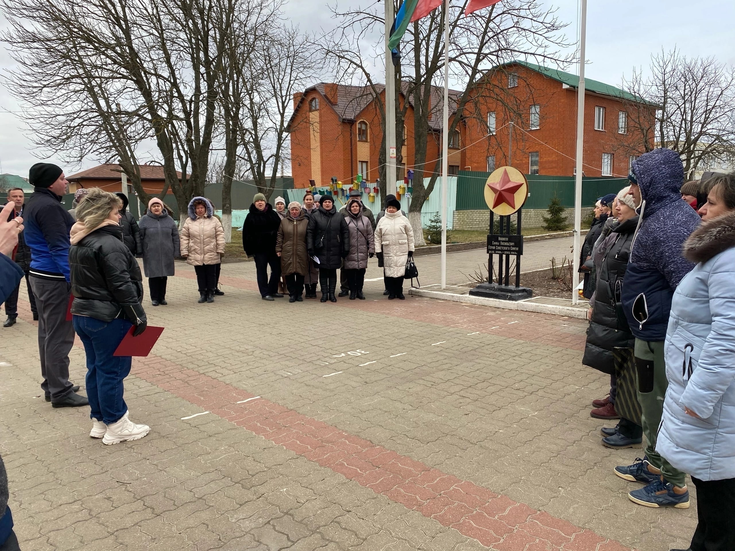 Митинг посвященный 80 летию со дня освобождения п. Волоконовка от немецко-фашистских захватчиков.